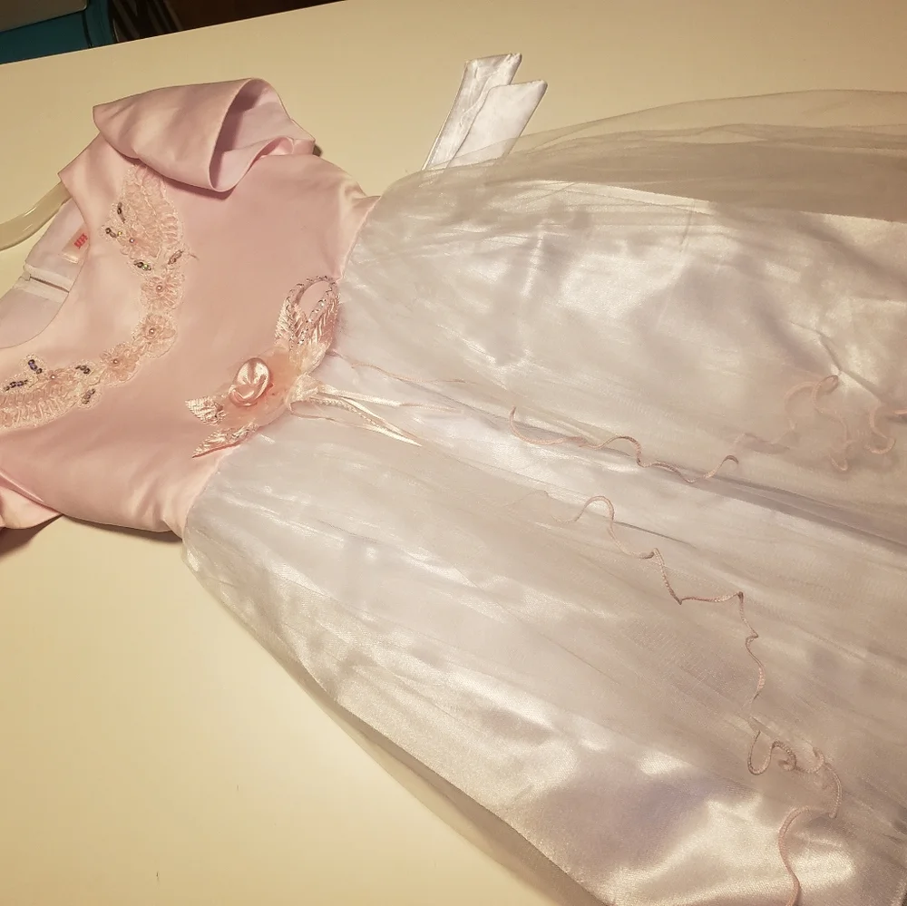 Girls Easter/Wedding Dress Size 4T Pink‎ and White